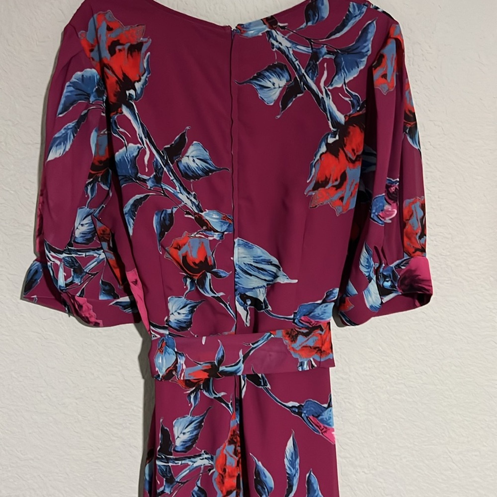 Stunning Long Formal Dress - Picture 3 of 3